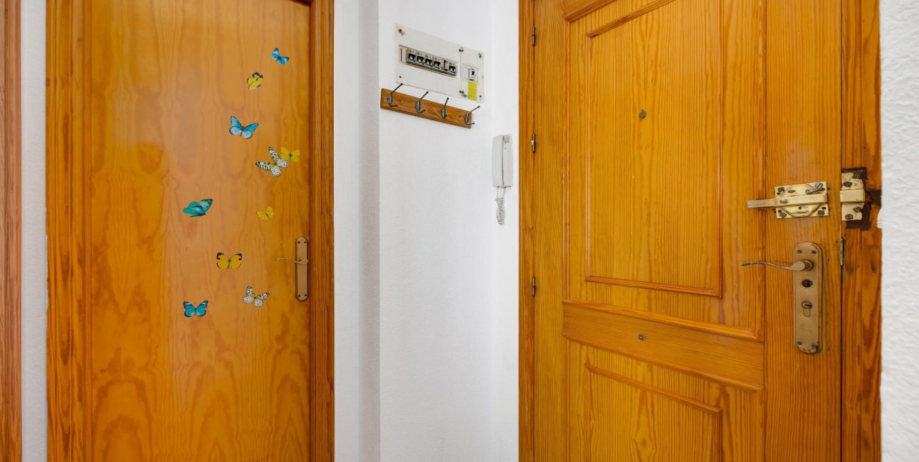 Resale - Apartment / flat -
Torrevieja - Playa del Cura