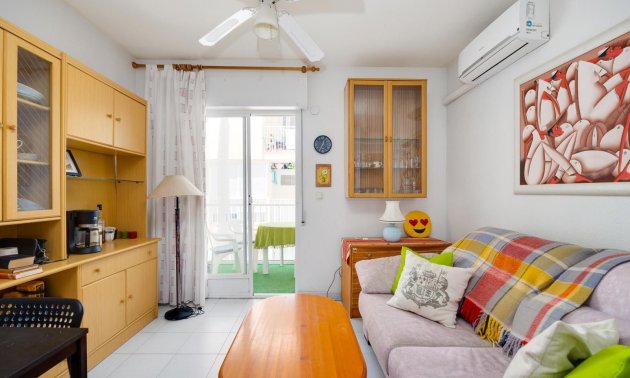 Resale - Apartment / flat -
Torrevieja - Playa del Cura