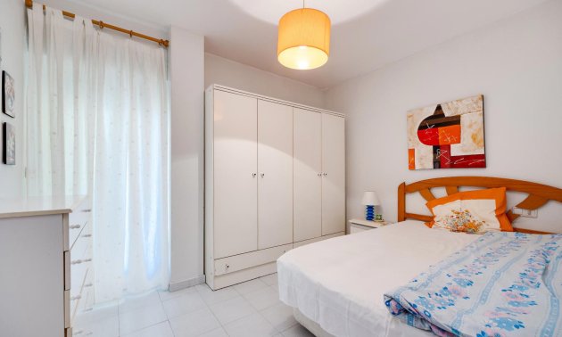 Resale - Apartment / flat -
Torrevieja - Playa del Cura