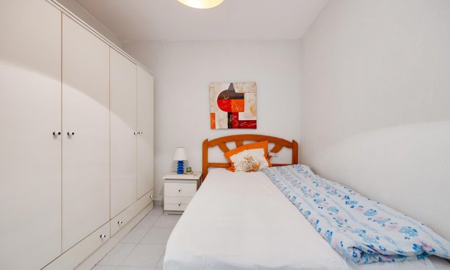 Resale - Apartment / flat -
Torrevieja - Playa del Cura