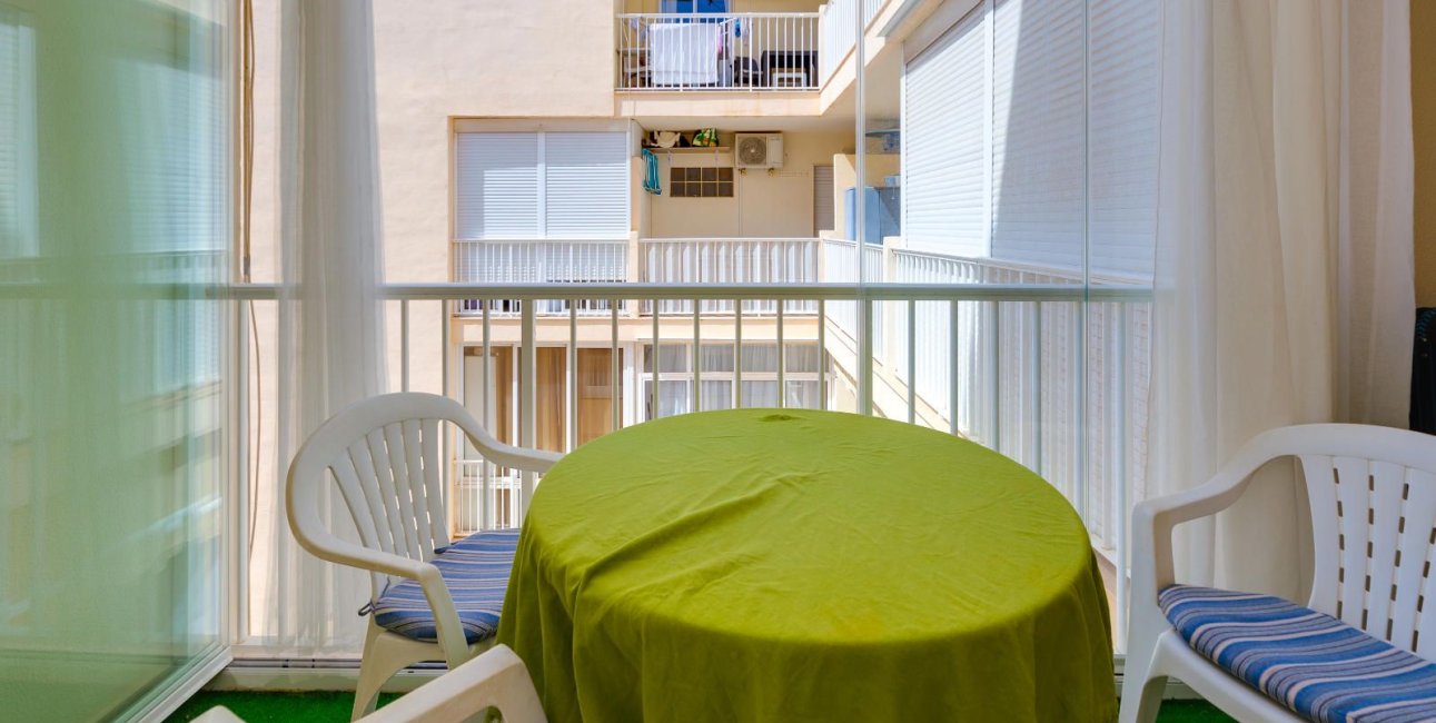 Resale - Apartment / flat -
Torrevieja - Playa del Cura