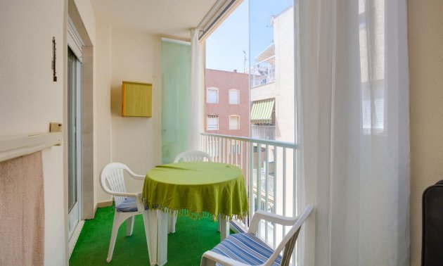 Resale - Apartment / flat -
Torrevieja - Playa del Cura