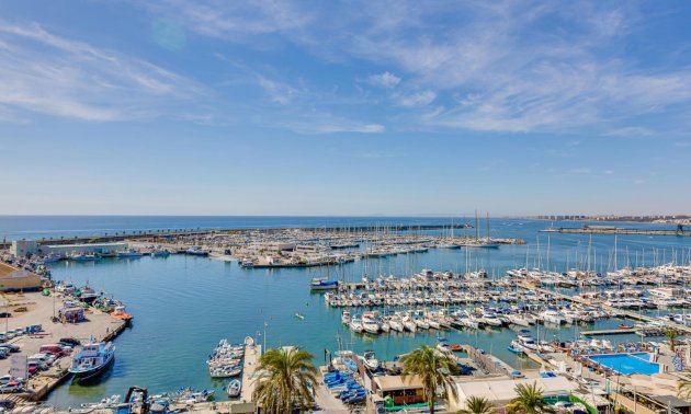 Resale - Apartment / flat -
Torrevieja - Playa del Cura