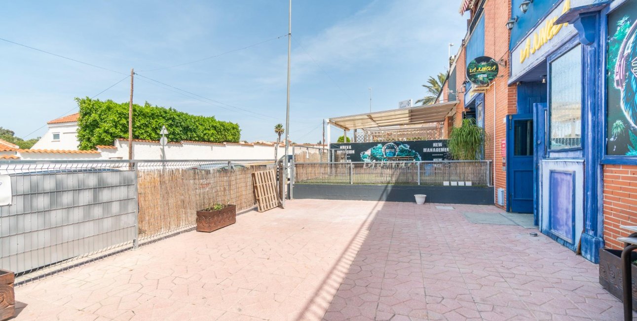 Long Term Rental - Commercial -
San Fulgencio - URB. LA MARINA