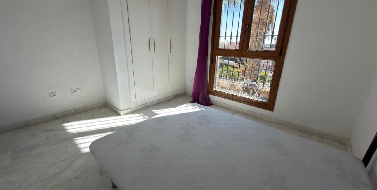 Rynek wtórny - Bungalowy -
Algorfa - La Finca Golf Resort