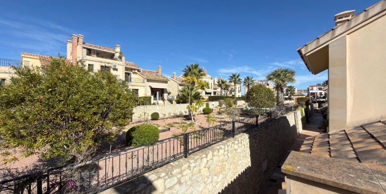 Rynek wtórny - Bungalowy -
Algorfa - La Finca Golf Resort