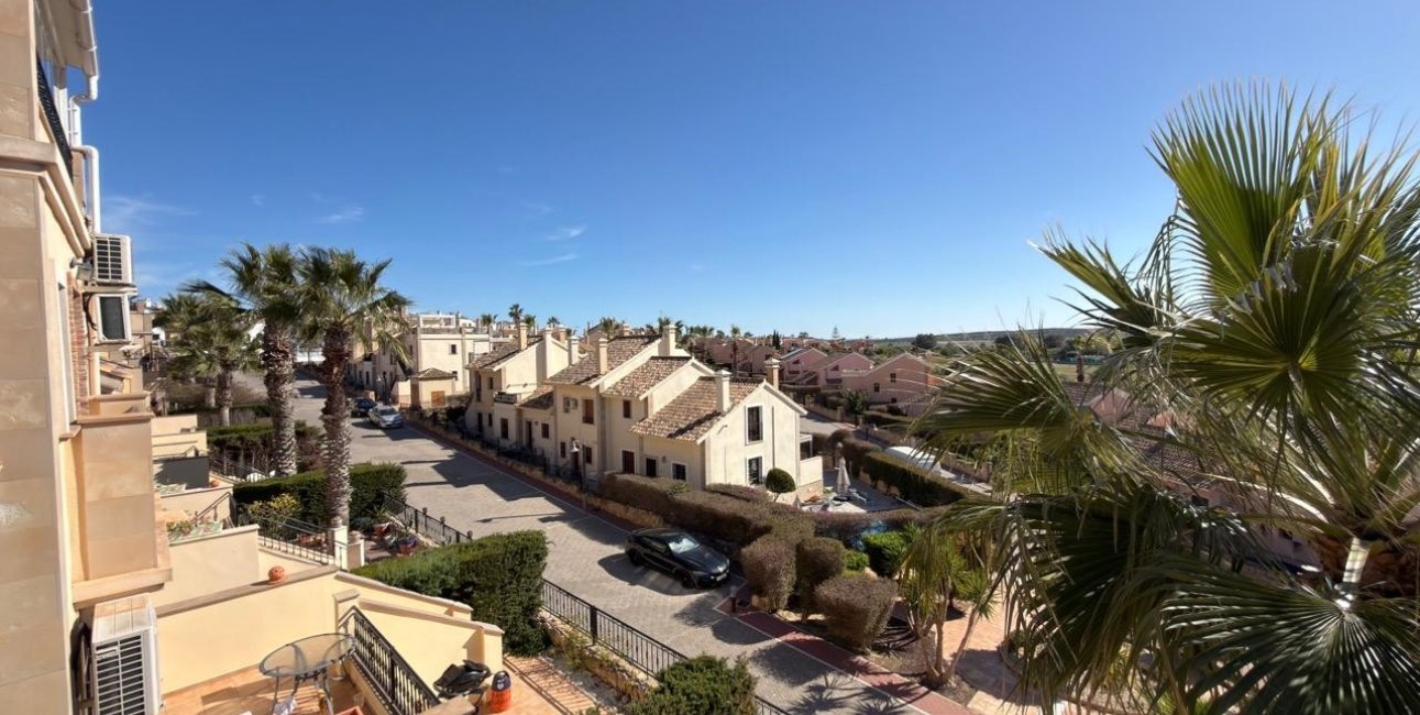 Rynek wtórny - Bungalowy -
Algorfa - La Finca Golf Resort