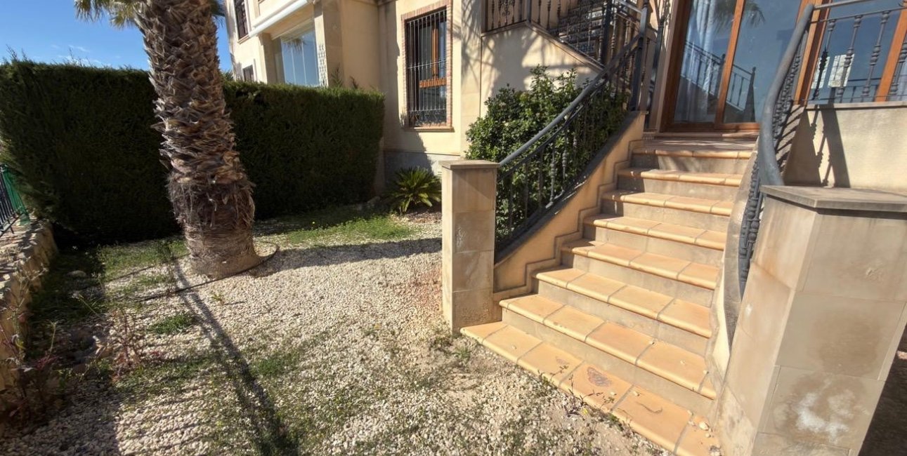 Rynek wtórny - Bungalowy -
Algorfa - La Finca Golf Resort