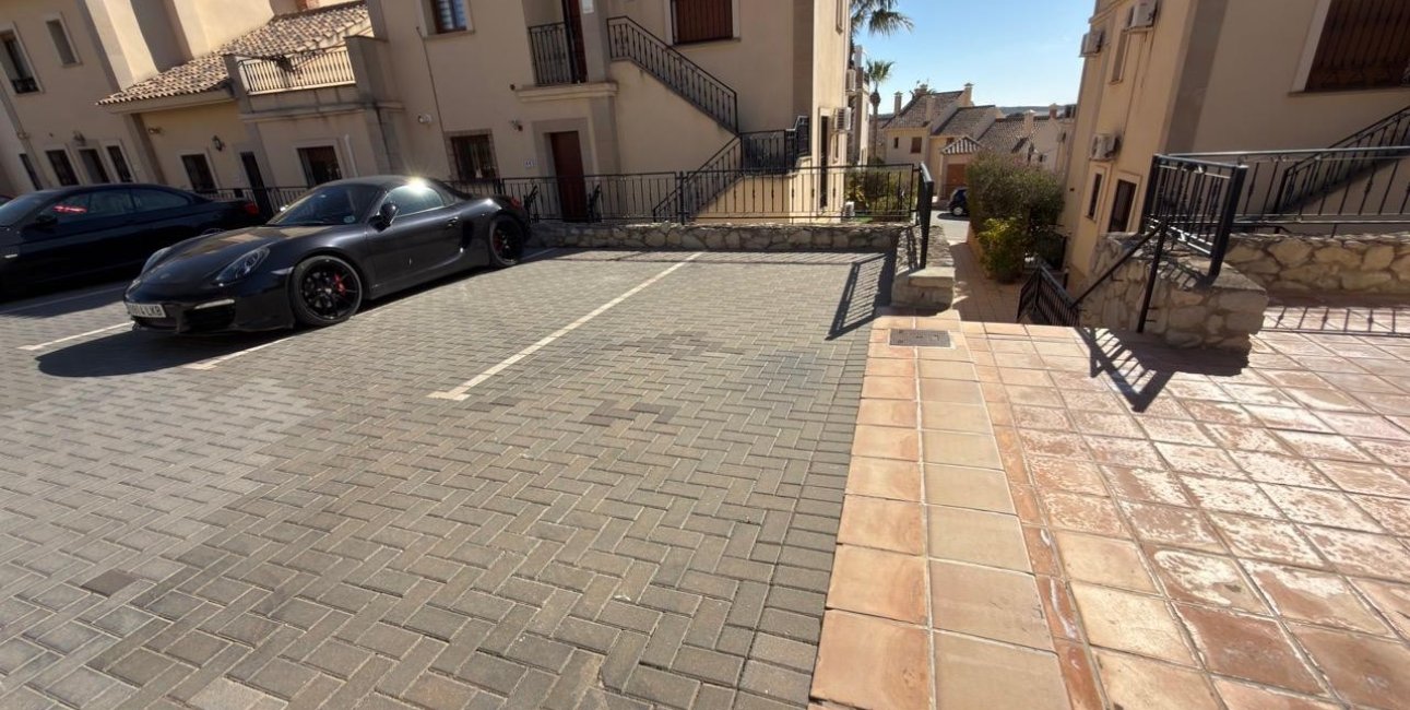 Rynek wtórny - Bungalowy -
Algorfa - La Finca Golf Resort