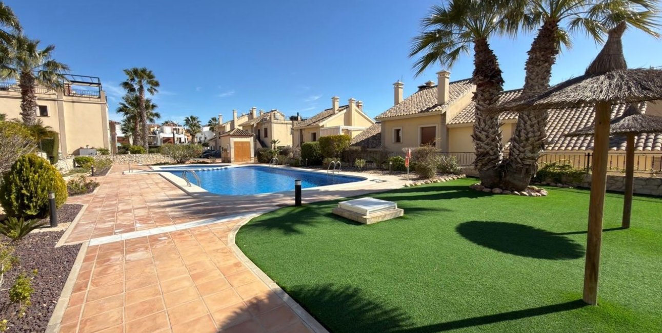 Rynek wtórny - Bungalowy -
Algorfa - La Finca Golf Resort