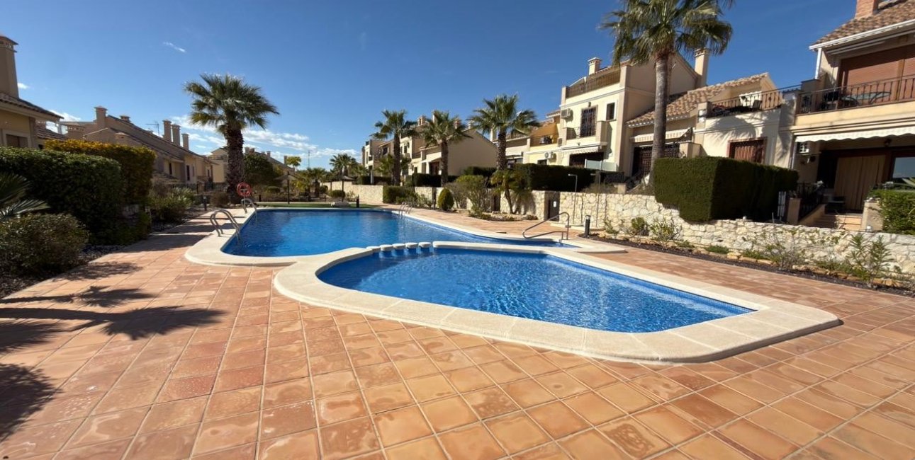 Rynek wtórny - Bungalowy -
Algorfa - La Finca Golf Resort