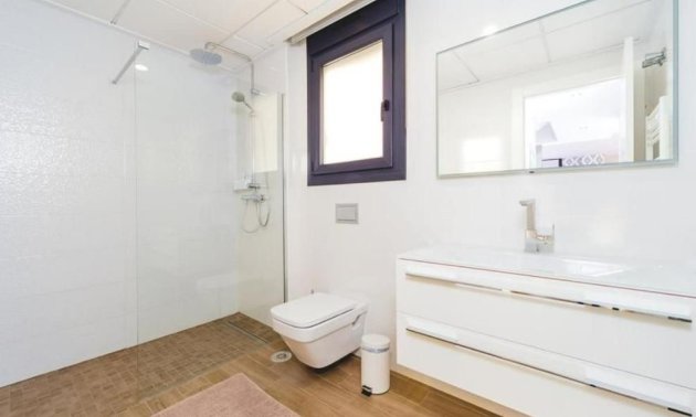 Resale - Villa -
Torrevieja - Aguas Nuevas