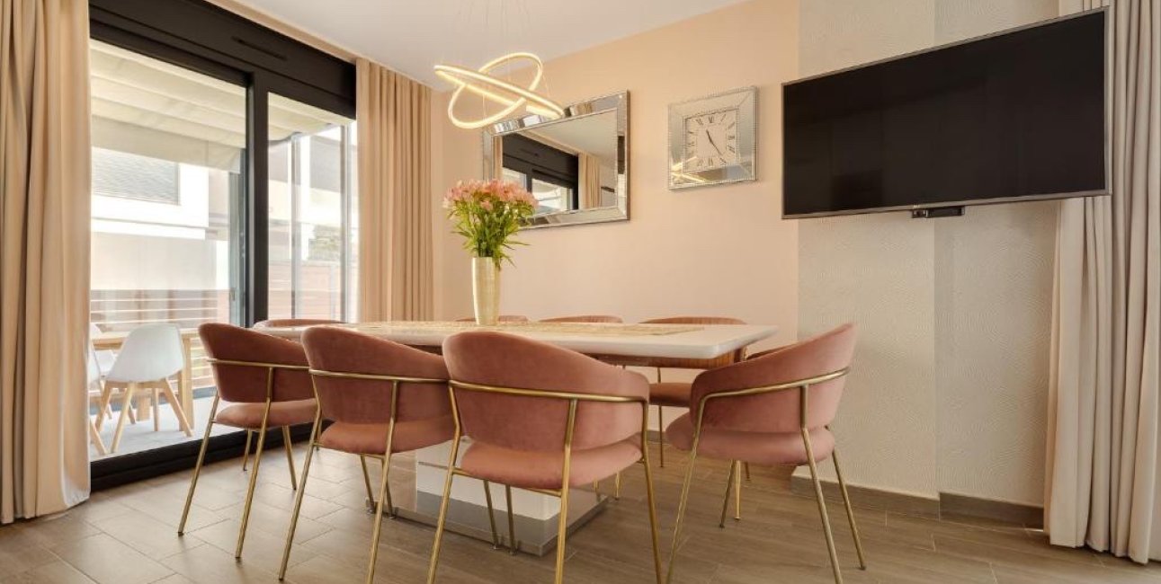 Resale - Villa -
Torrevieja - Aguas Nuevas