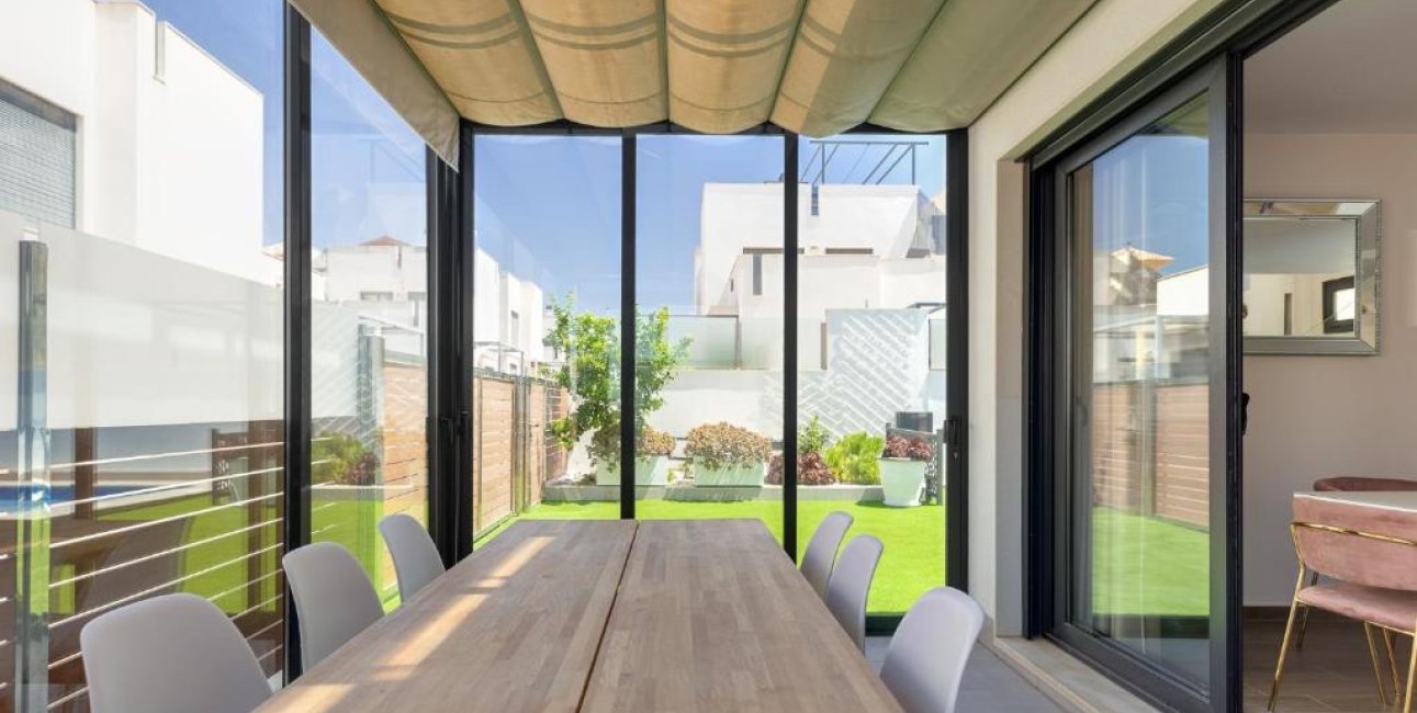 Resale - Villa -
Torrevieja - Aguas Nuevas