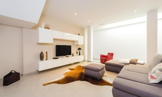 Resale - Villa -
Torrevieja - Aguas Nuevas