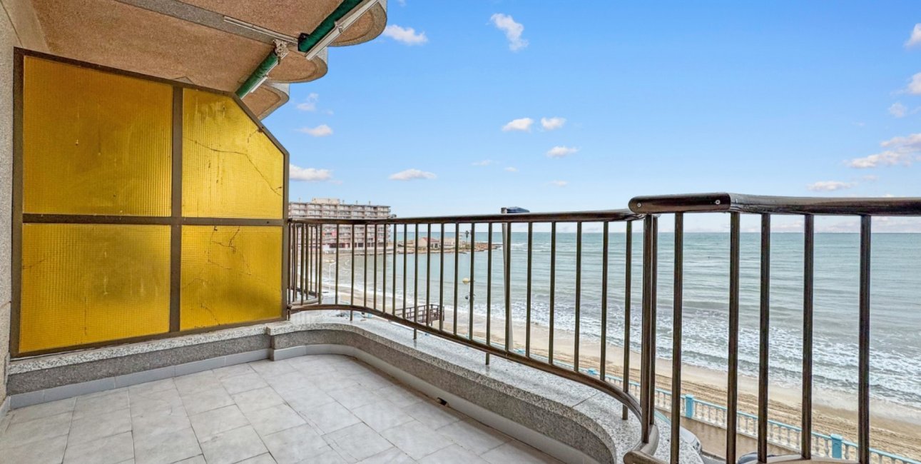 Rynek wtórny - Mieszkanie  -
Torrevieja - Playa Los Locos