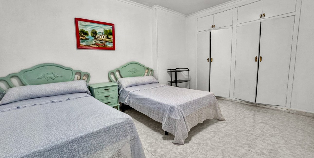 Rynek wtórny - Mieszkanie  -
Torrevieja - Playa Los Locos