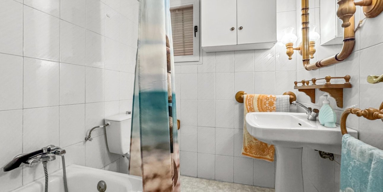 Rynek wtórny - Mieszkanie  -
Torrevieja - Playa Los Locos