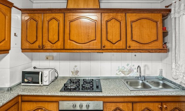 Rynek wtórny - Mieszkanie  -
Torrevieja - Playa Los Locos