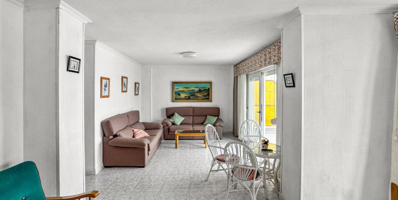 Rynek wtórny - Mieszkanie  -
Torrevieja - Playa Los Locos