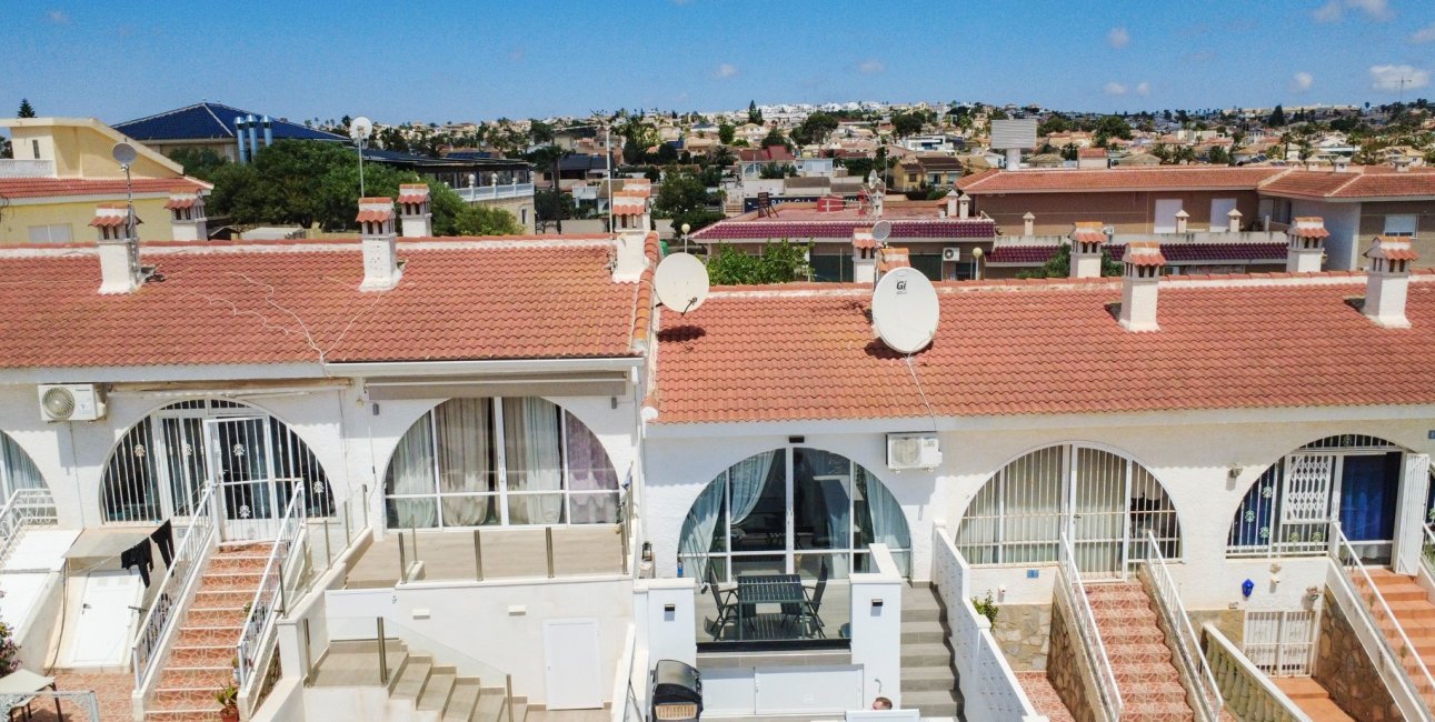 Resale - Bungalow -
Ciudad Quesada - Doña Pepa