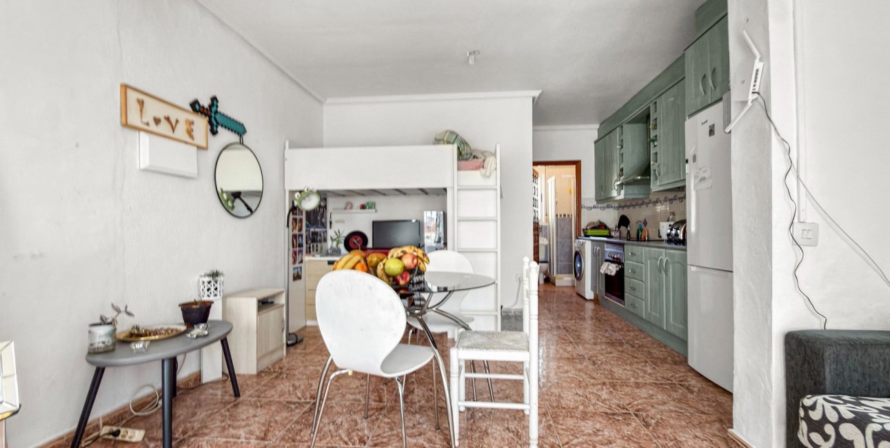 Resale - Townhouse -
Ciudad Quesada - Doña Pepa