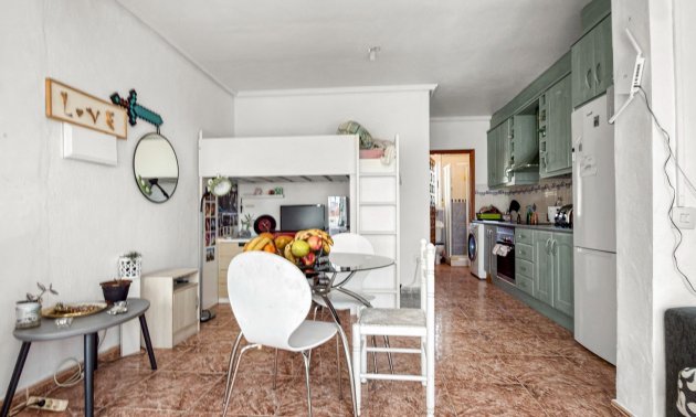 Resale - Townhouse -
Ciudad Quesada - Doña Pepa