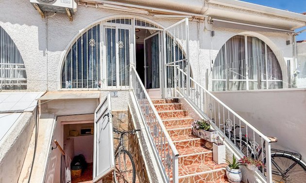 Resale - Townhouse -
Ciudad Quesada - Doña Pepa