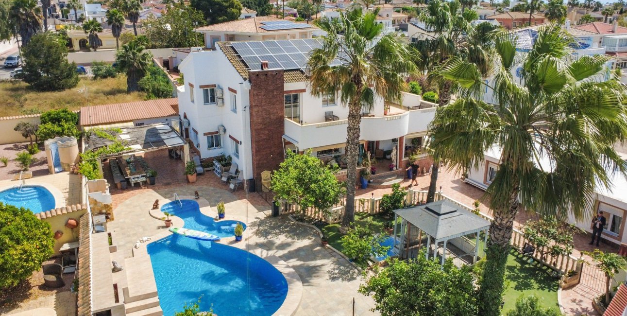 Resale - Villa -
Ciudad Quesada - Ciudad Quesada - Town