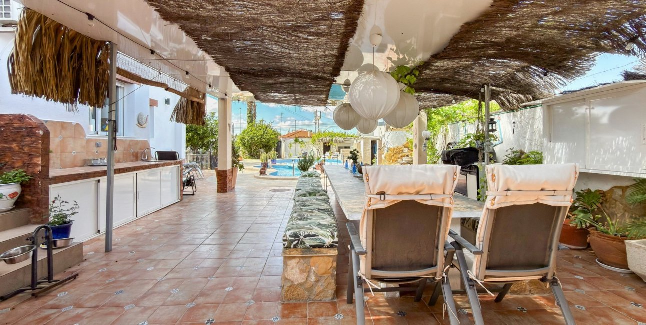 Resale - Villa -
Ciudad Quesada - Ciudad Quesada - Town