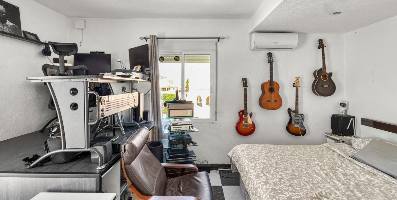 Resale - Villa -
Ciudad Quesada - Ciudad Quesada - Town