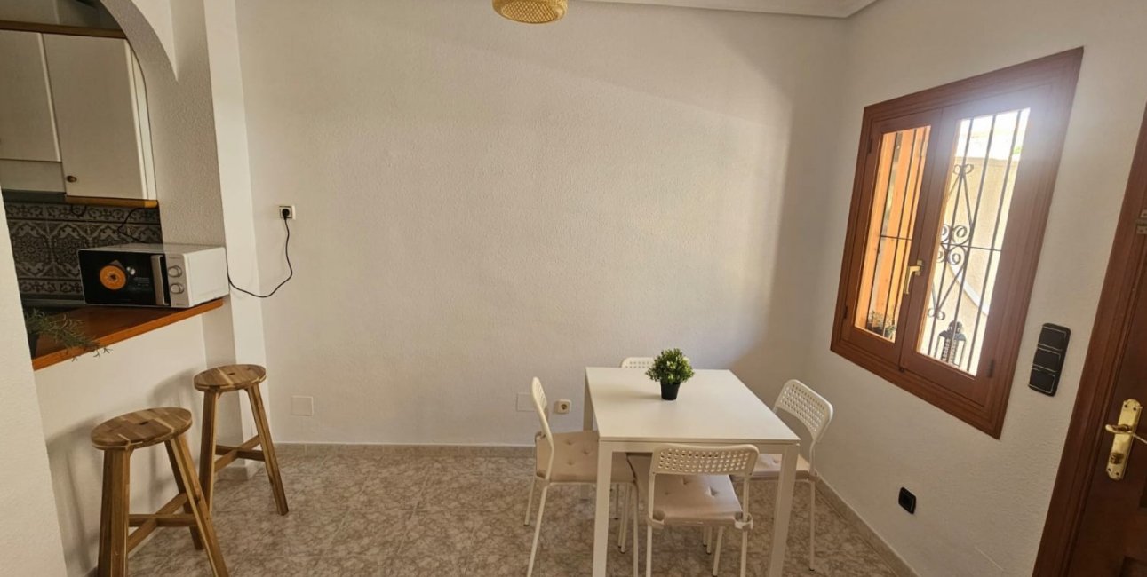 Resale - Apartment / flat -
Orihuela Costa - Playa Flamenca