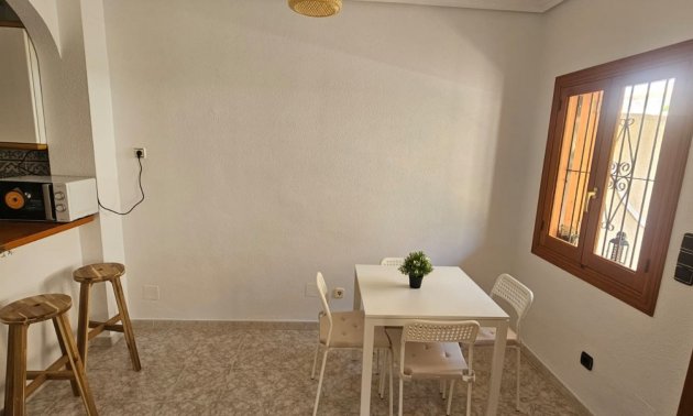 Resale - Apartment / flat -
Orihuela Costa - Playa Flamenca