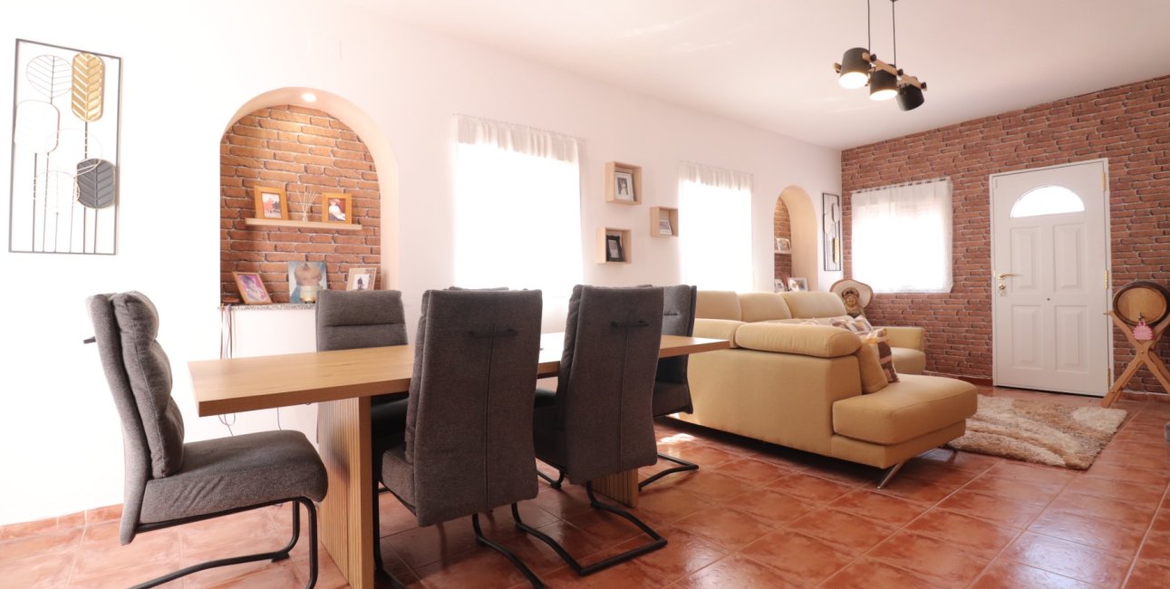 Rynek wtórny - Dom  -
Benferri - Benferri - Country