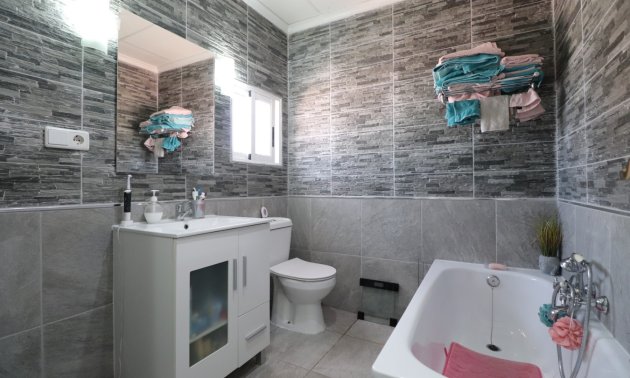 Rynek wtórny - Dom  -
Benferri - Benferri - Country