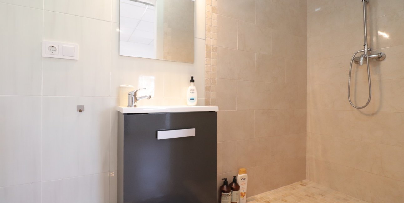 Rynek wtórny - Dom  -
Benferri - Benferri - Country