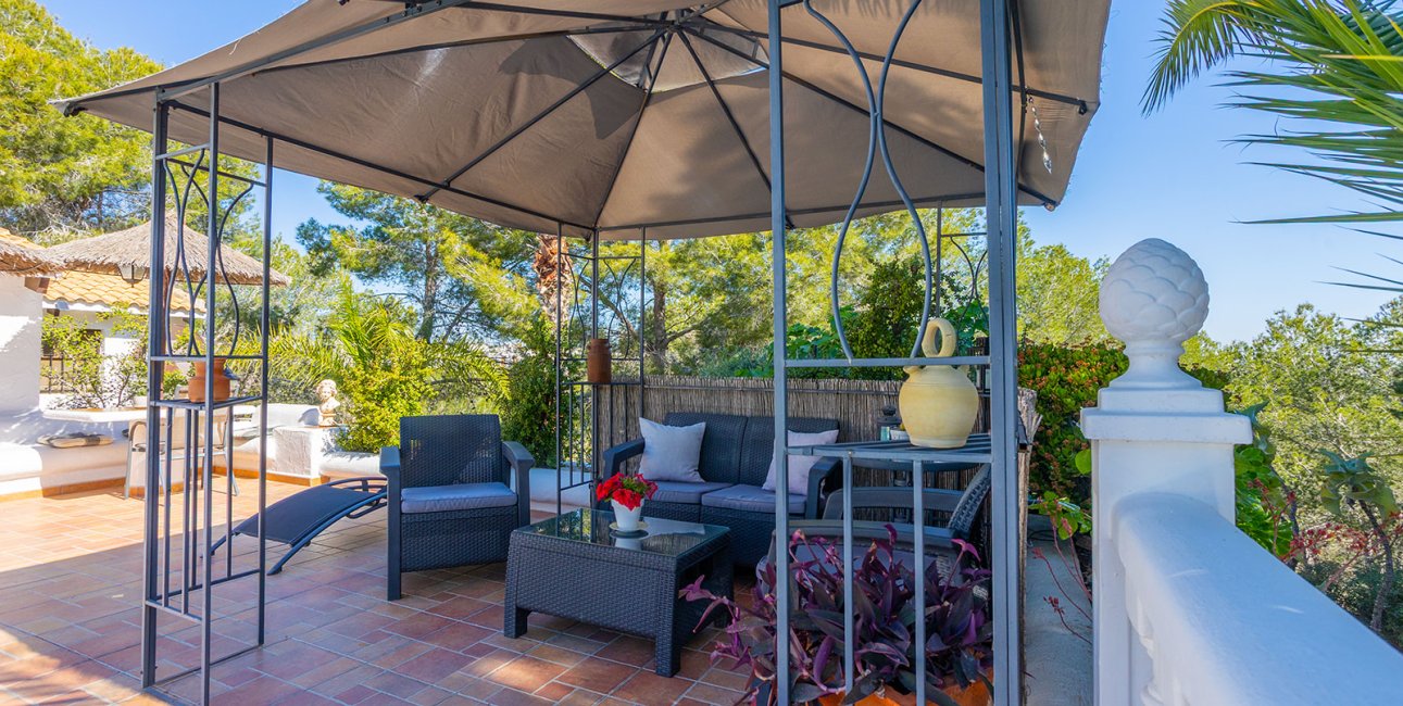 Resale - Villa -
Orihuela Costa - Villamartin