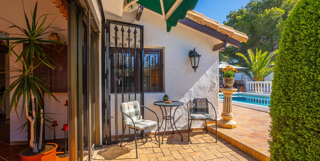 Resale - Villa -
Orihuela Costa - Villamartin