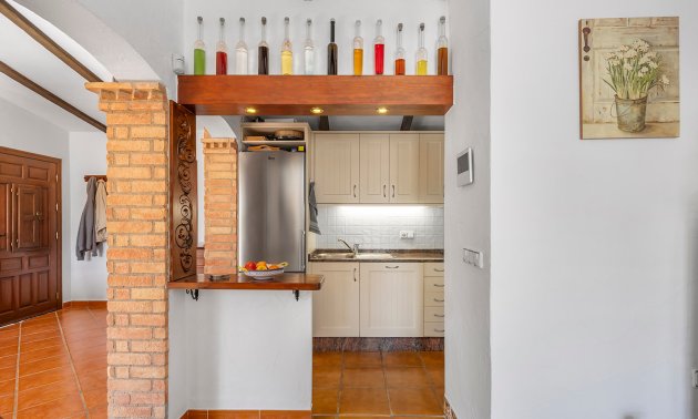 Resale - Villa -
Orihuela Costa - Villamartin
