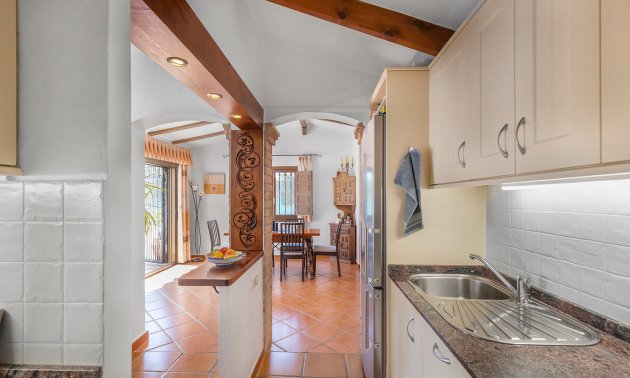 Resale - Villa -
Orihuela Costa - Villamartin