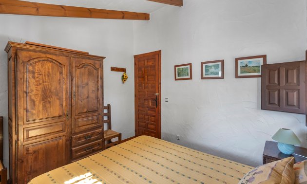 Resale - Villa -
Orihuela Costa - Villamartin