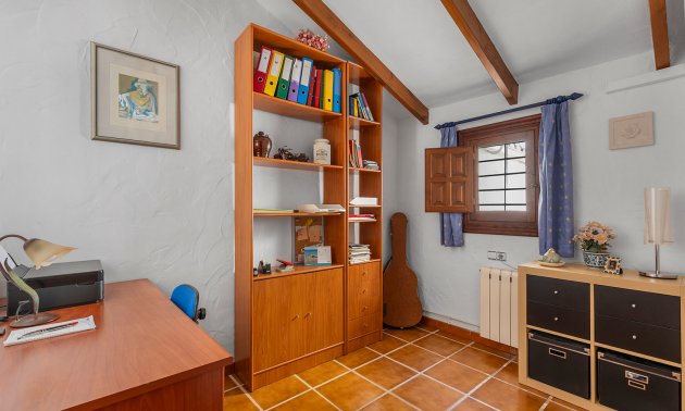 Resale - Villa -
Orihuela Costa - Villamartin
