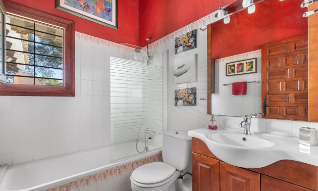 Resale - Villa -
Orihuela Costa - Villamartin
