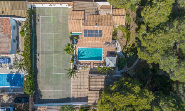 Resale - Villa -
Orihuela Costa - Villamartin