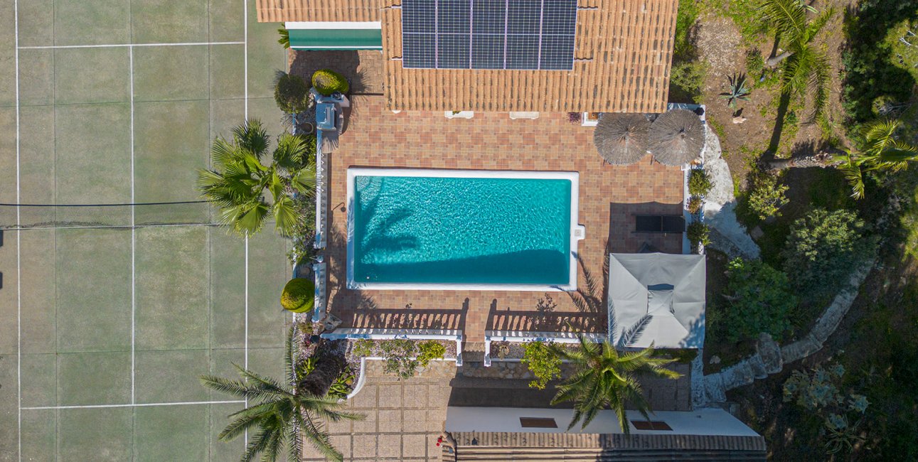 Resale - Villa -
Orihuela Costa - Villamartin