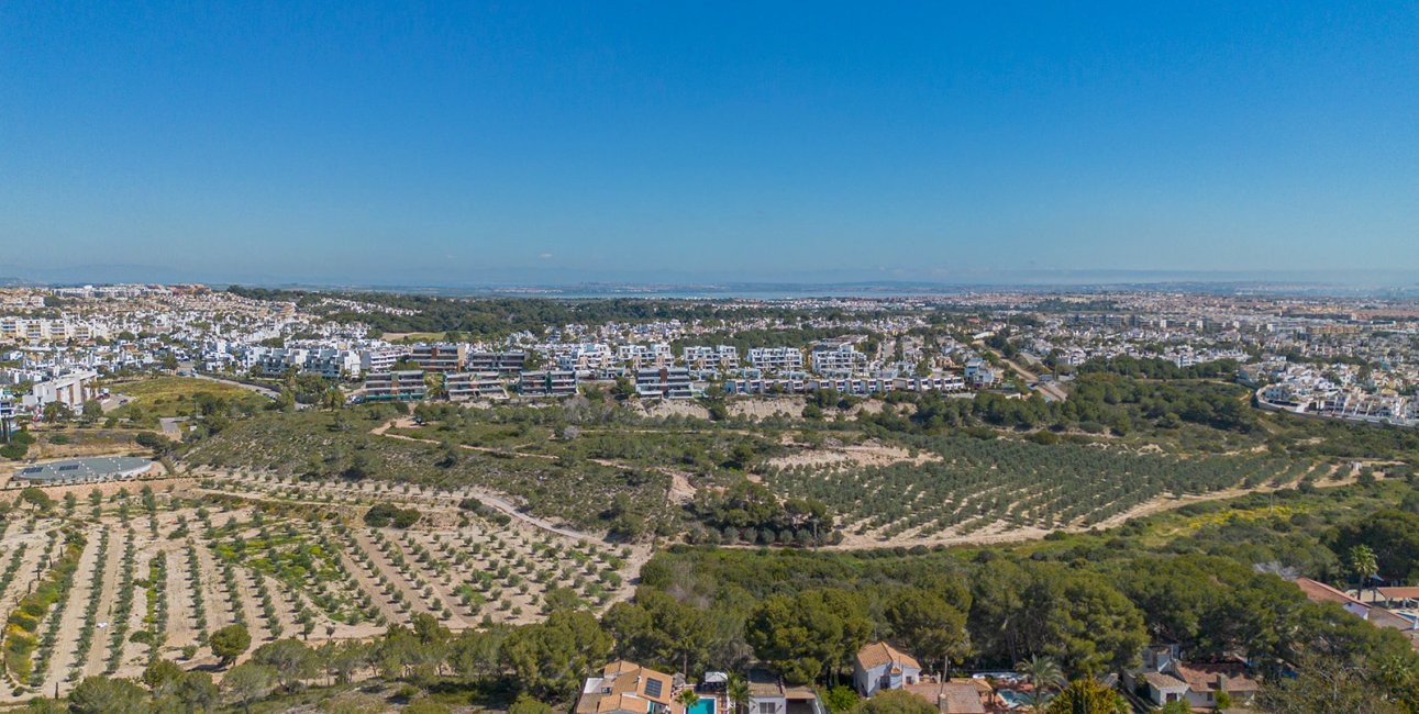 Resale - Villa -
Orihuela Costa - Villamartin