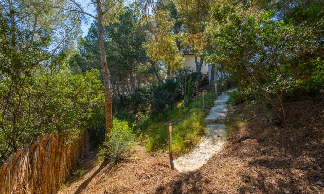 Resale - Villa -
Orihuela Costa - Villamartin