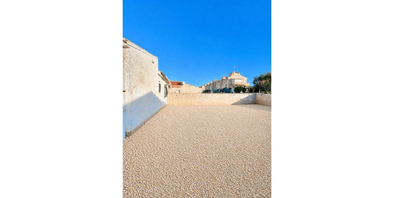 Resale - Villa -
Torrevieja - Aguas Nuevas