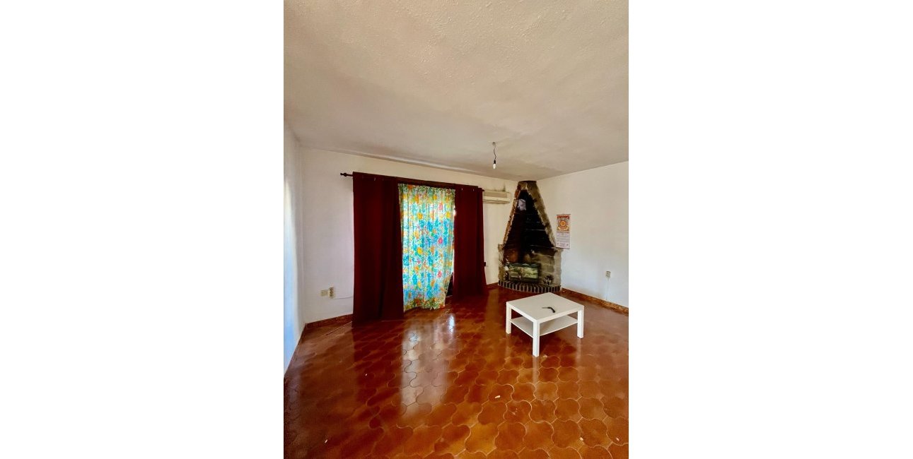 Resale - Villa -
Torrevieja - Aguas Nuevas