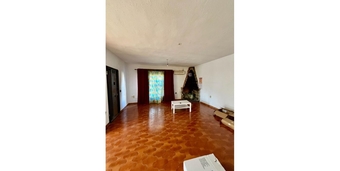 Resale - Villa -
Torrevieja - Aguas Nuevas